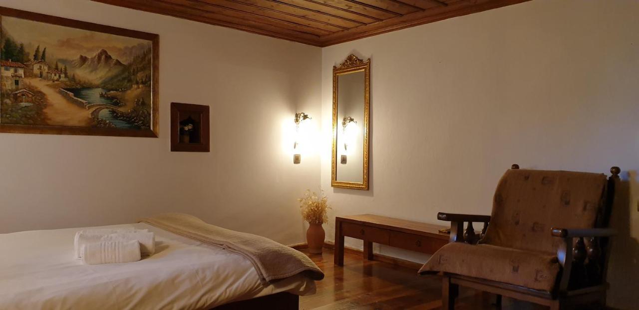 Astraka Guesthouse I Papingo Buitenkant foto