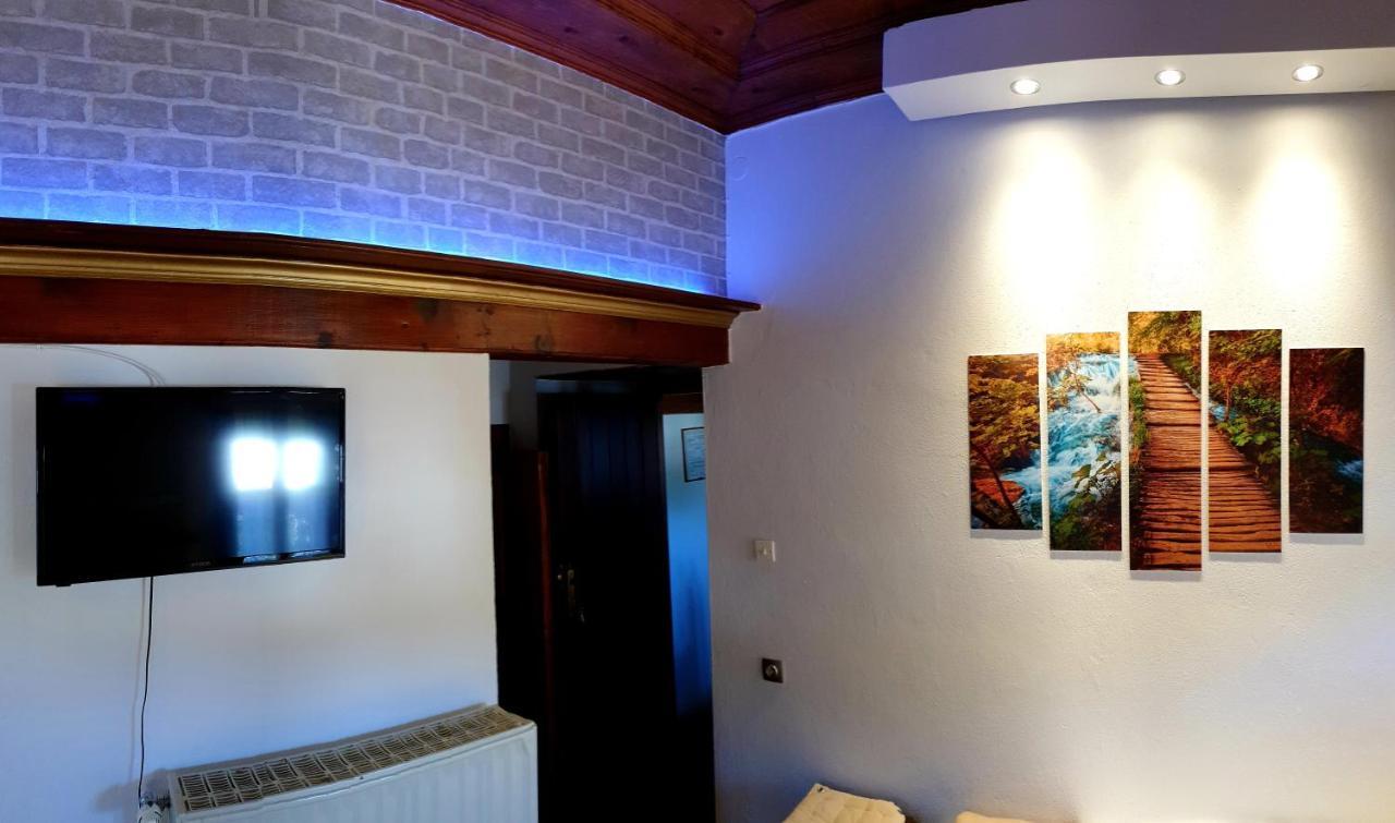 Astraka Guesthouse I Papingo Buitenkant foto