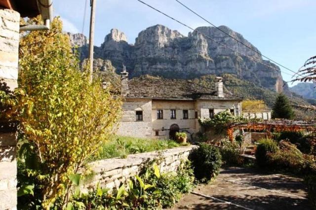 Astraka Guesthouse I Papingo Buitenkant foto