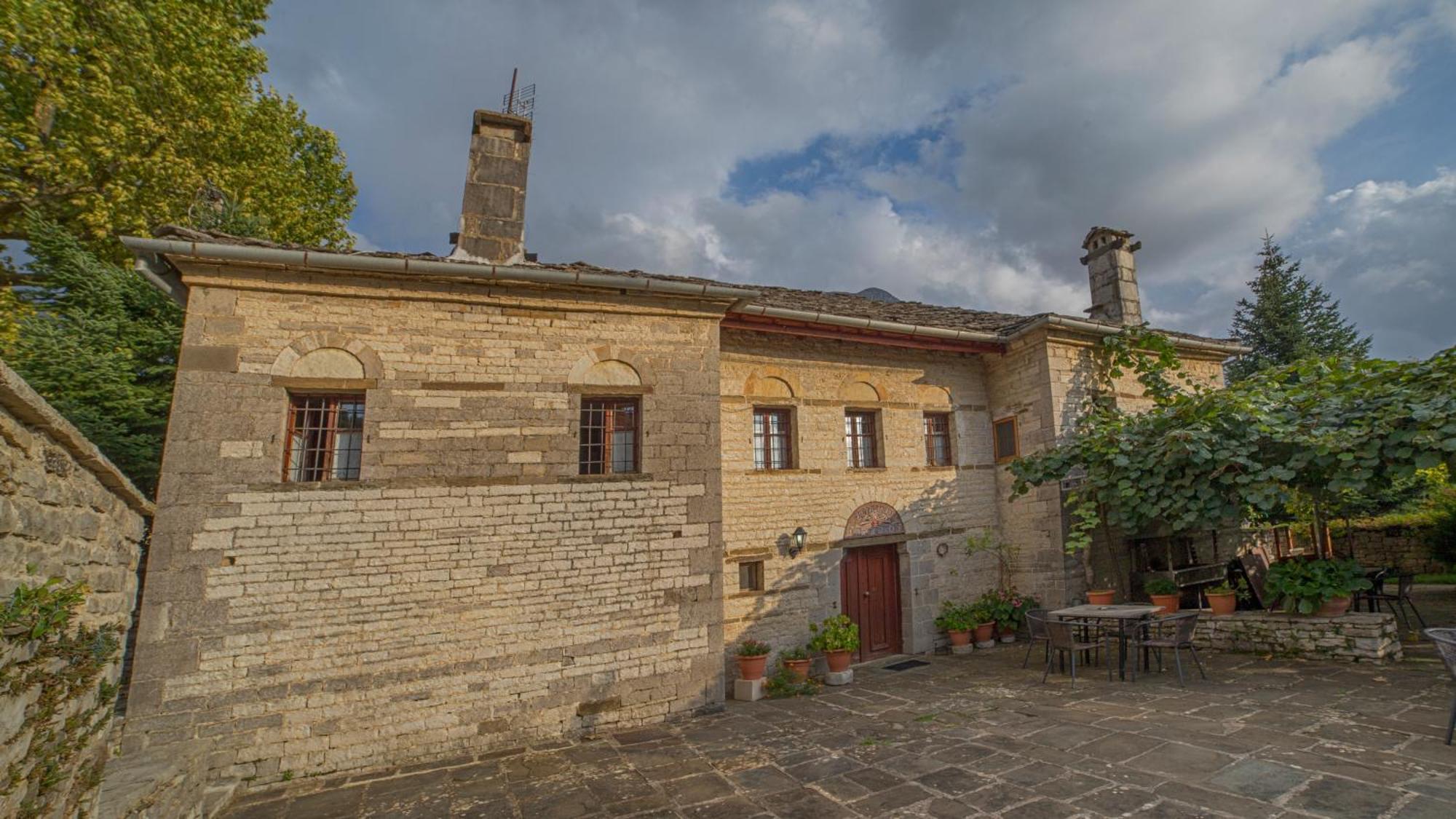Astraka Guesthouse I Papingo Buitenkant foto